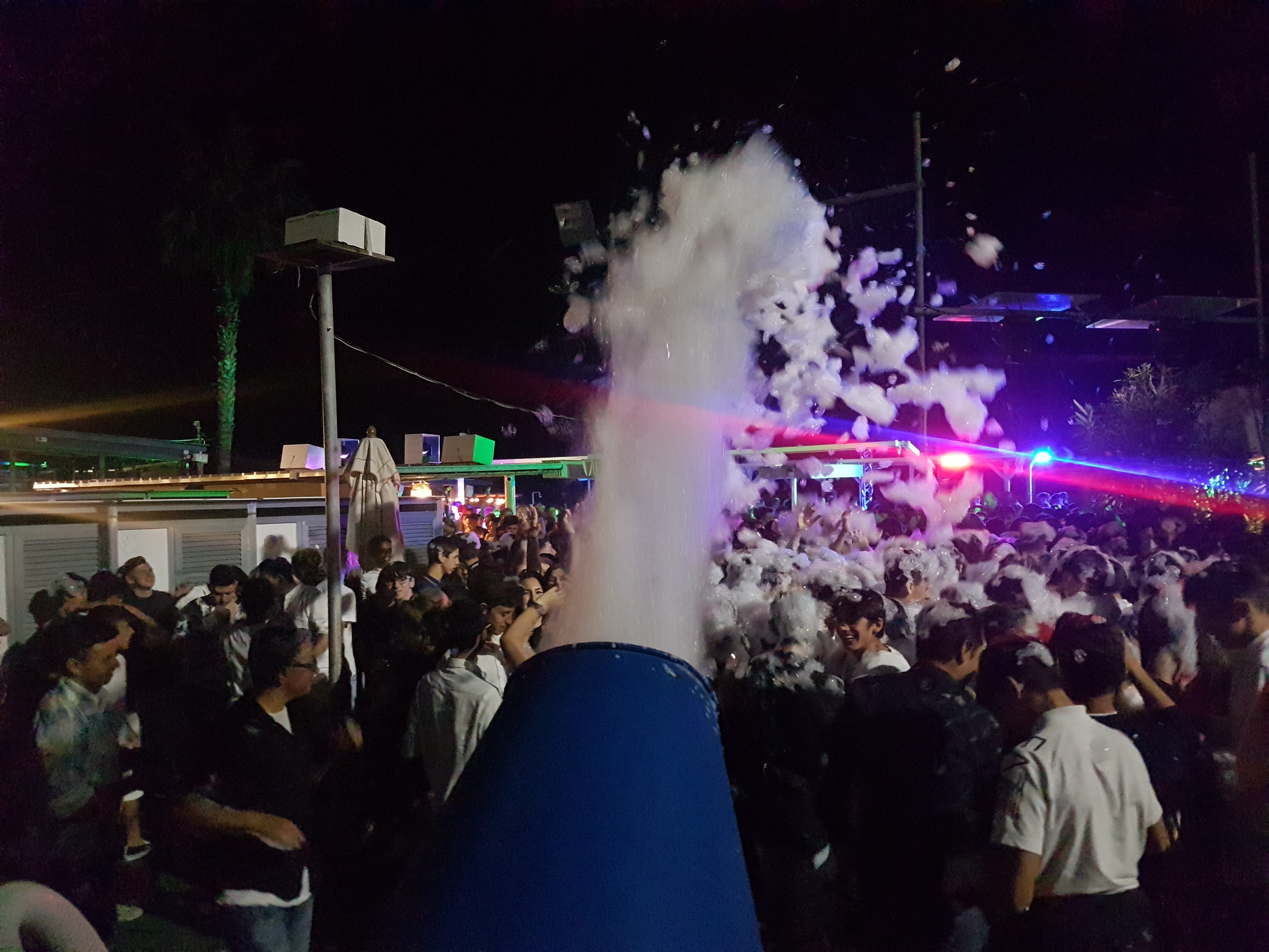 schiuma party italia SOLELUNA @ ALBISSOLA MARINA SV 11 GIUGNO 201920190612 000201