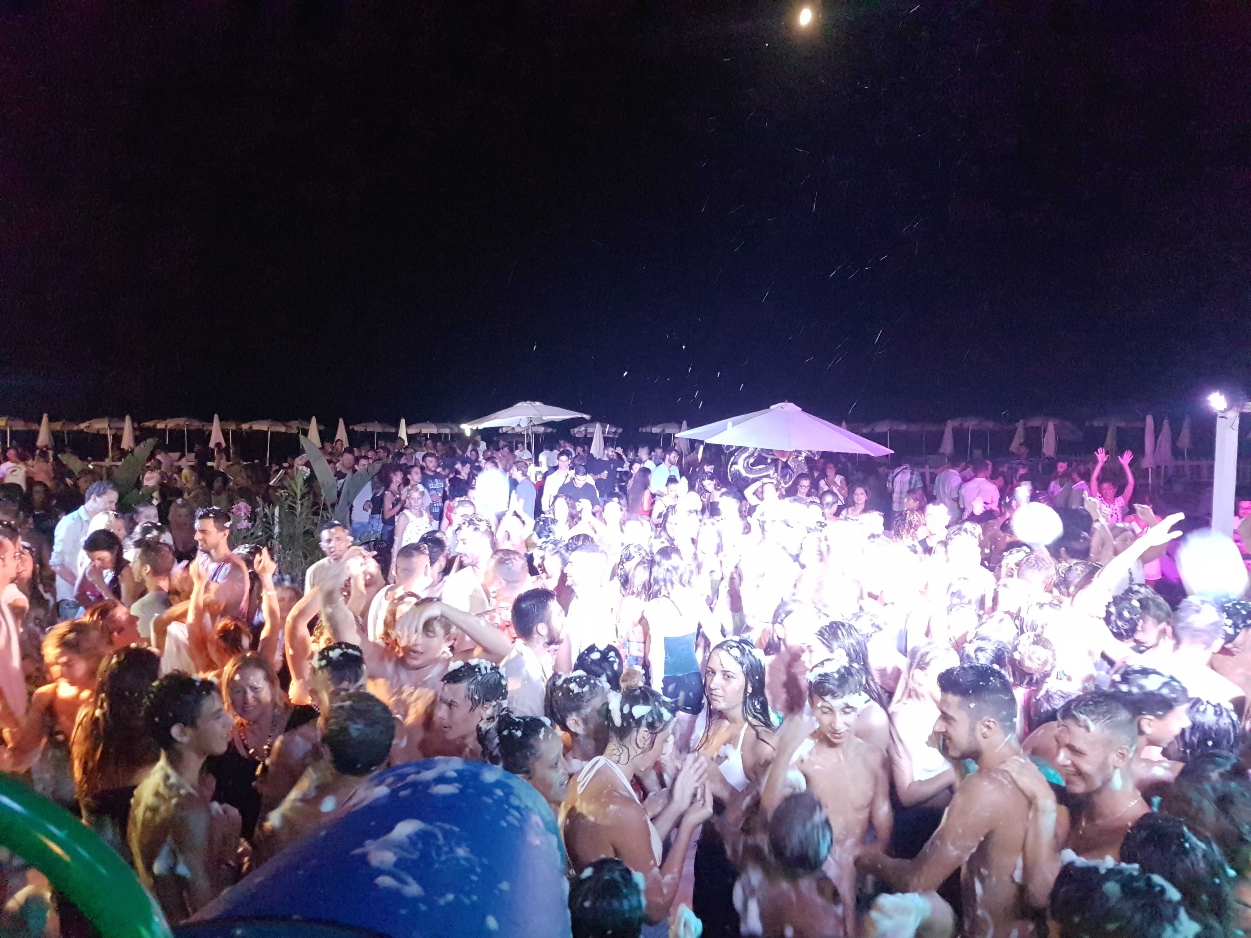schiuma party italia STELLA MARINA BEACH @ VENTIMIGLIA IM 09 AGOSTO 201920190809 225655