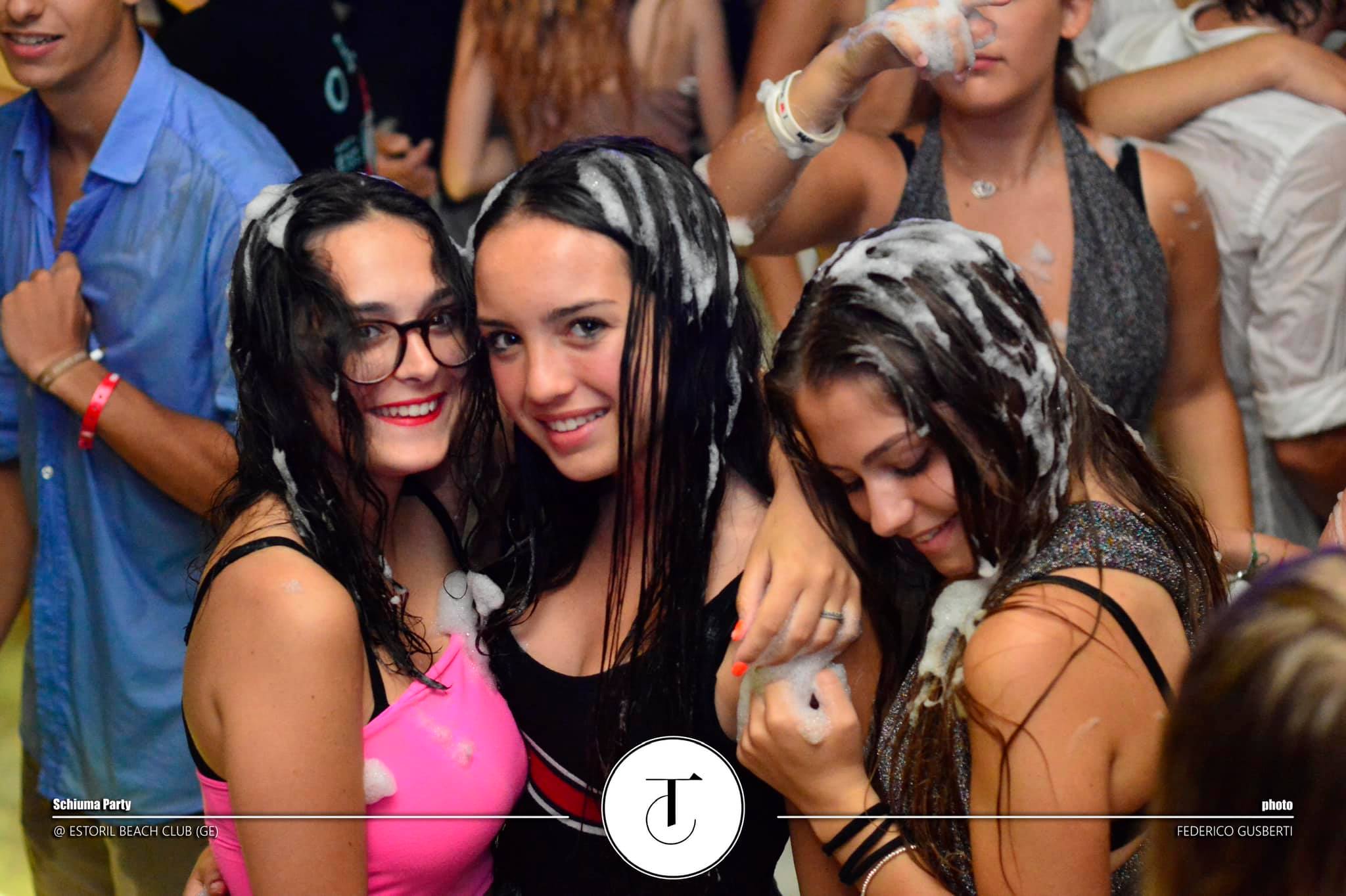 schiuma party italiaESTORIL @ GENOVA GE 1 LUGLIO 201965918423 2806220182725444 8100681338165657600 o