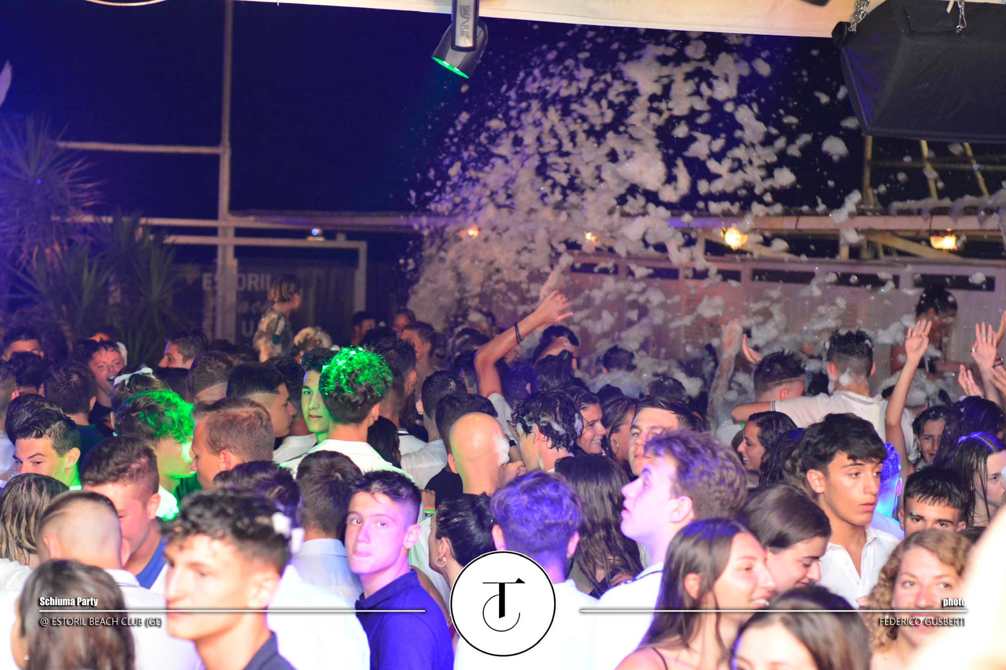 schiuma party italiaESTORIL @ GENOVA GE 1 LUGLIO 201966174209 2806229742724488 7332140289651376128 o